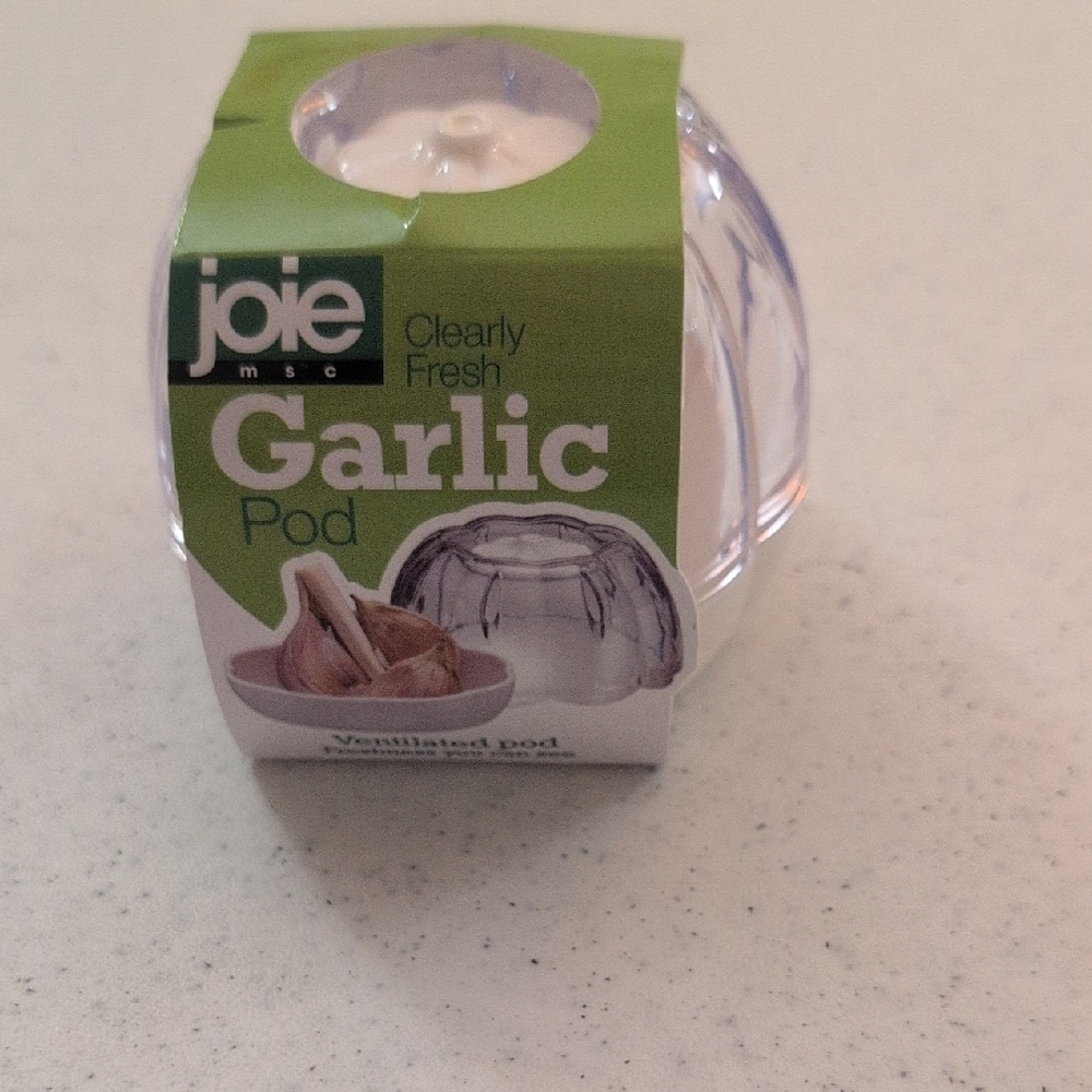 Joie Green and Clear Garlic Keeper